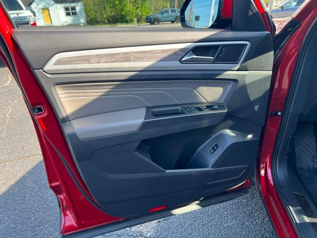 Volkswagen Atlas Cross Sport SE w/Technology 4MOTION 2022