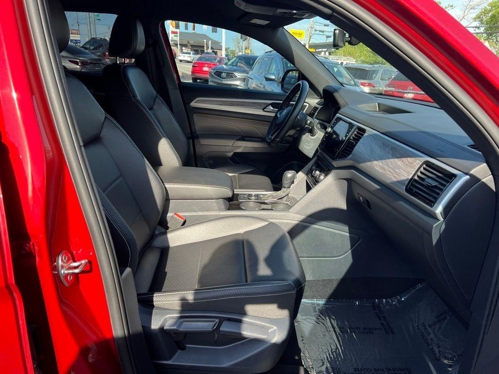 Volkswagen Atlas Cross Sport SE w/Technology 4MOTION 2022