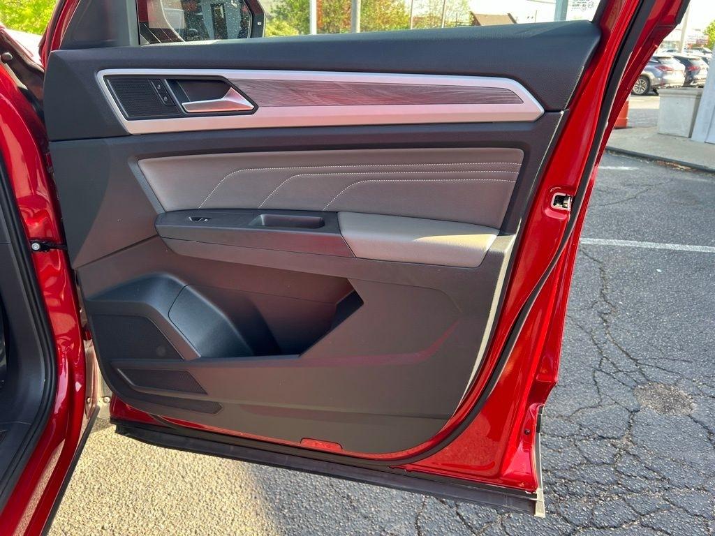 Volkswagen Atlas Cross Sport SE w/Technology 4MOTION 2022