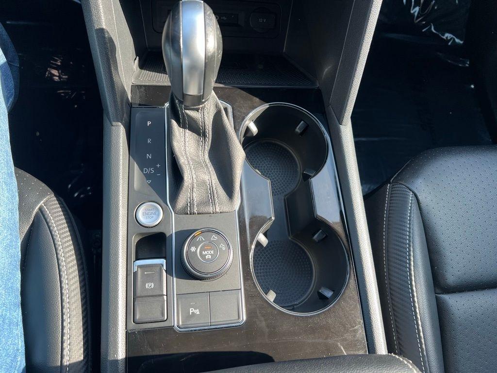 Volkswagen Atlas Cross Sport SE w/Technology 4MOTION 2022