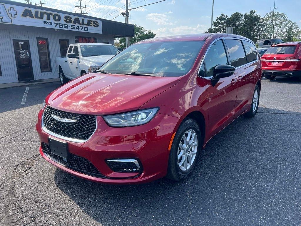 Chrysler Pacifica Select 2025