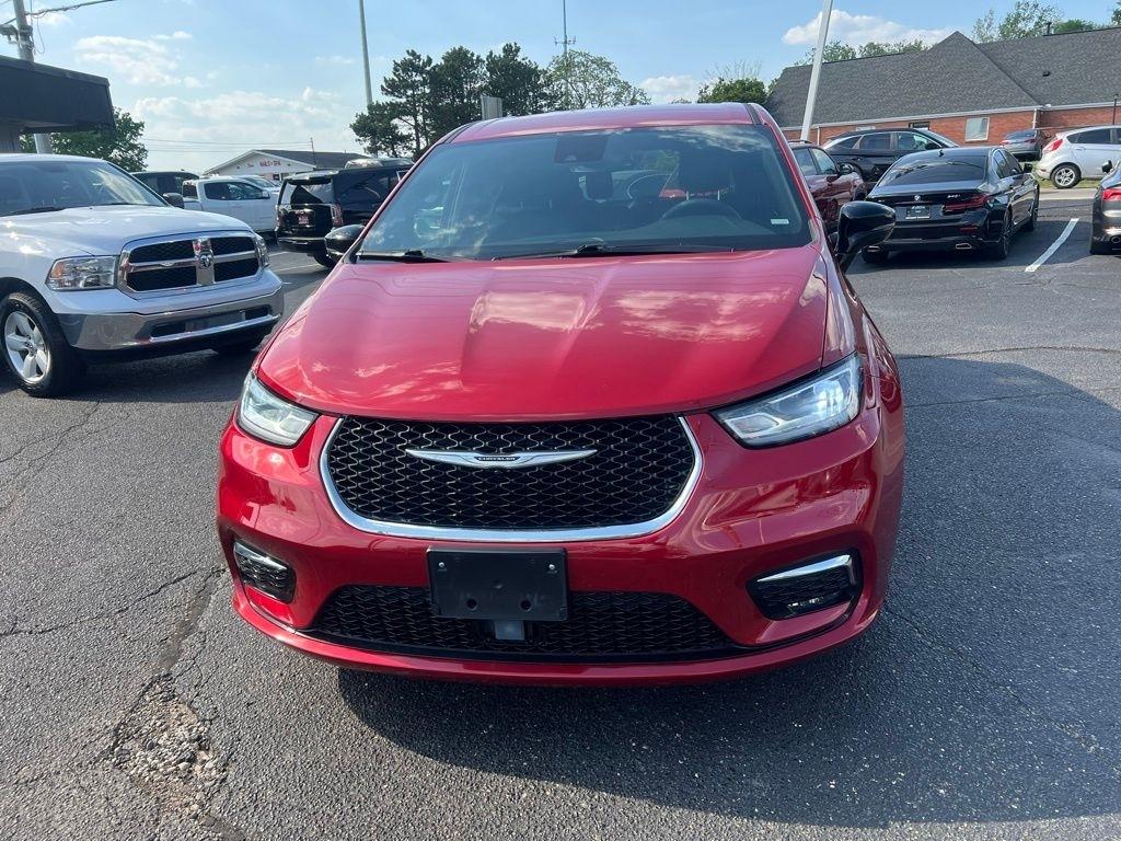 Chrysler Pacifica Select 2025