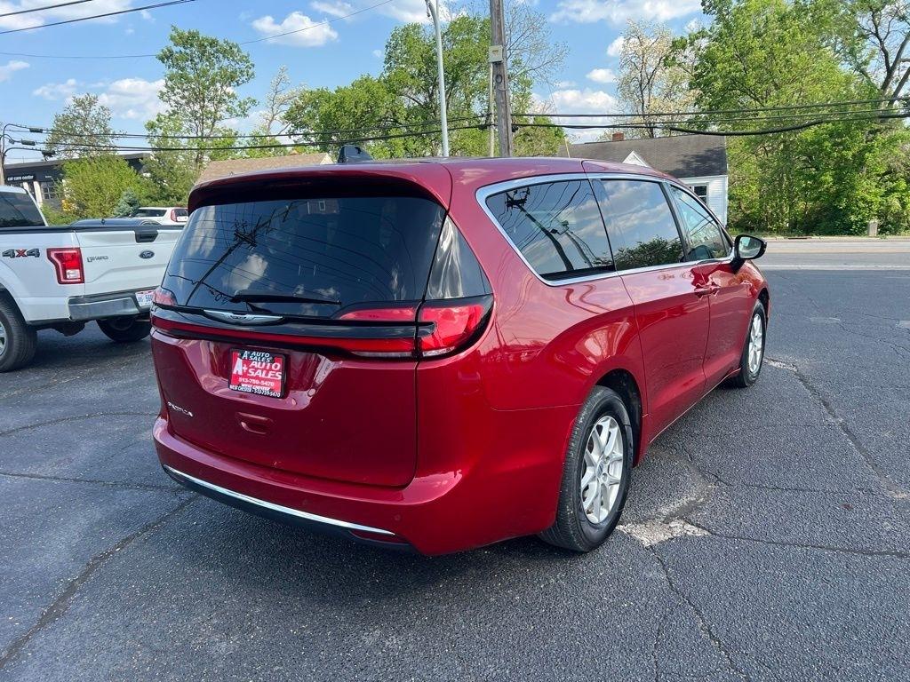 Chrysler Pacifica Select 2025