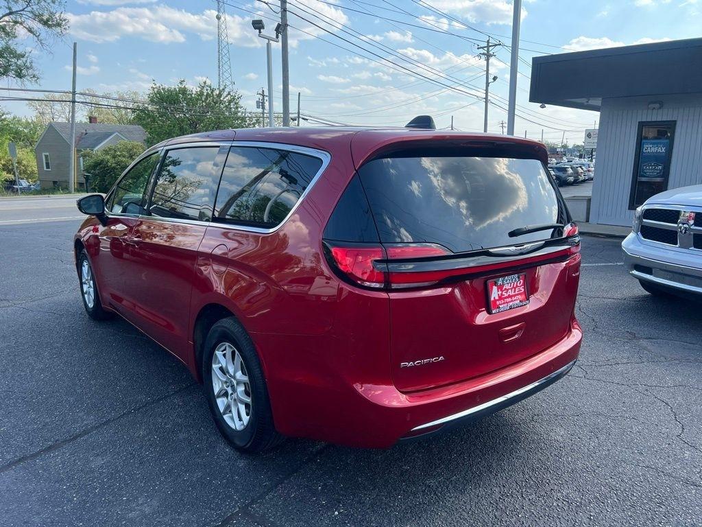 Chrysler Pacifica Select 2025