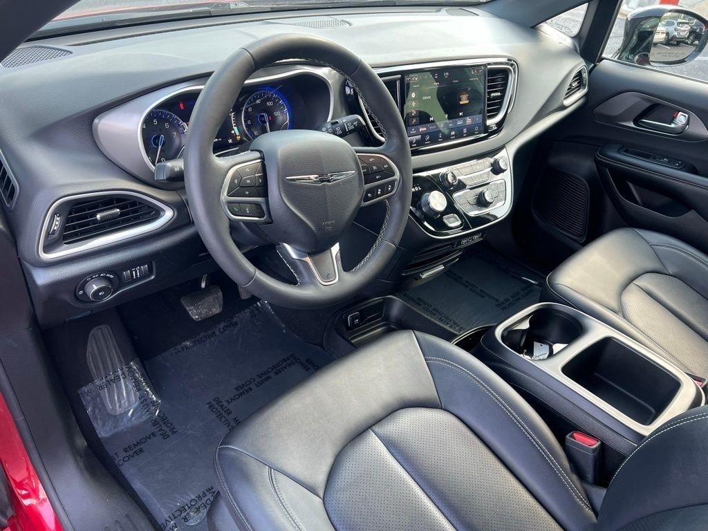 Chrysler Pacifica Select 2025