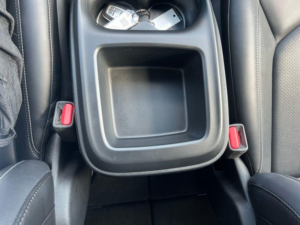 Chrysler Pacifica Select 2025