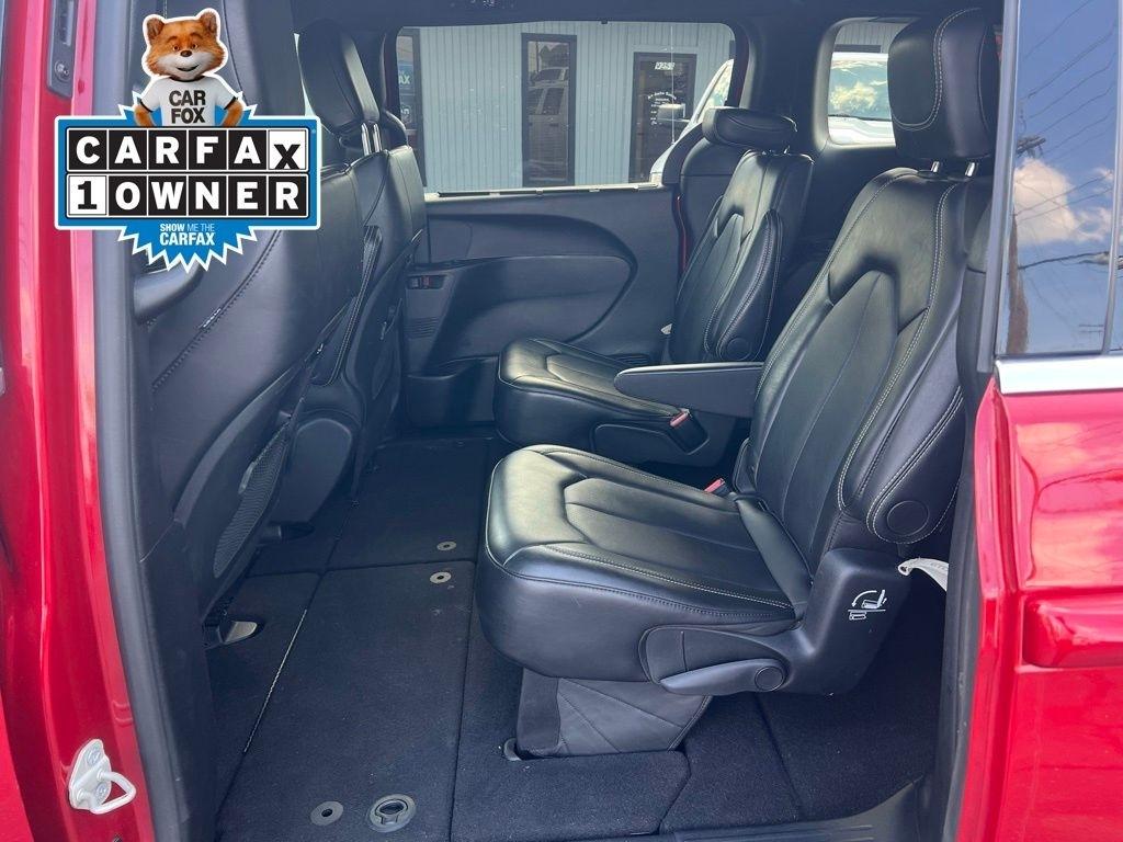 Chrysler Pacifica Select 2025