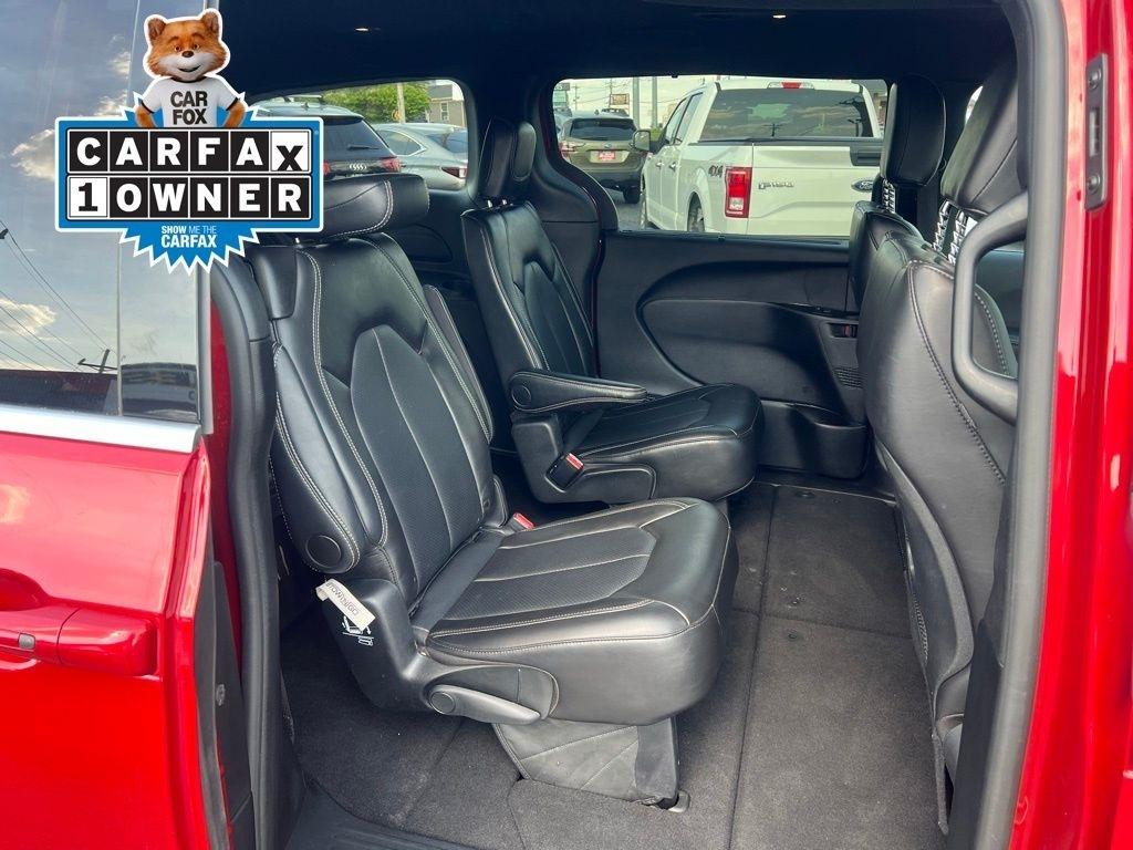 Chrysler Pacifica Select 2025