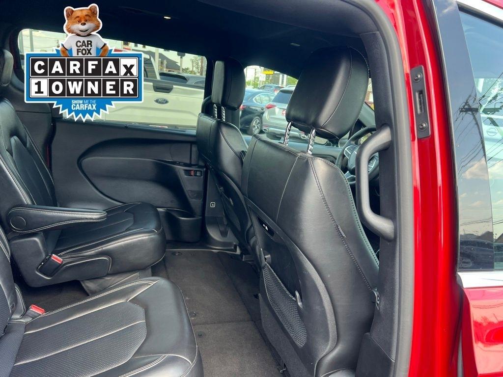 Chrysler Pacifica Select 2025