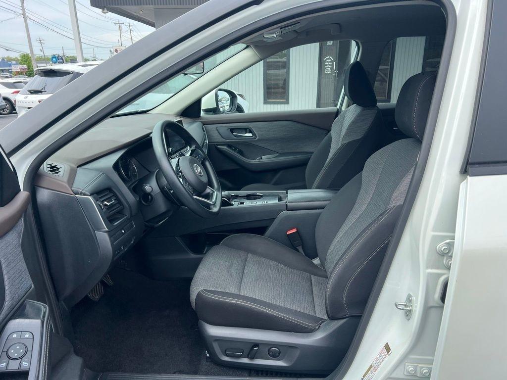 Nissan Rogue SV 2023