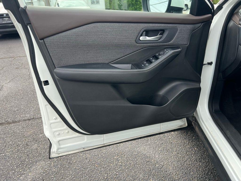 Nissan Rogue SV 2023