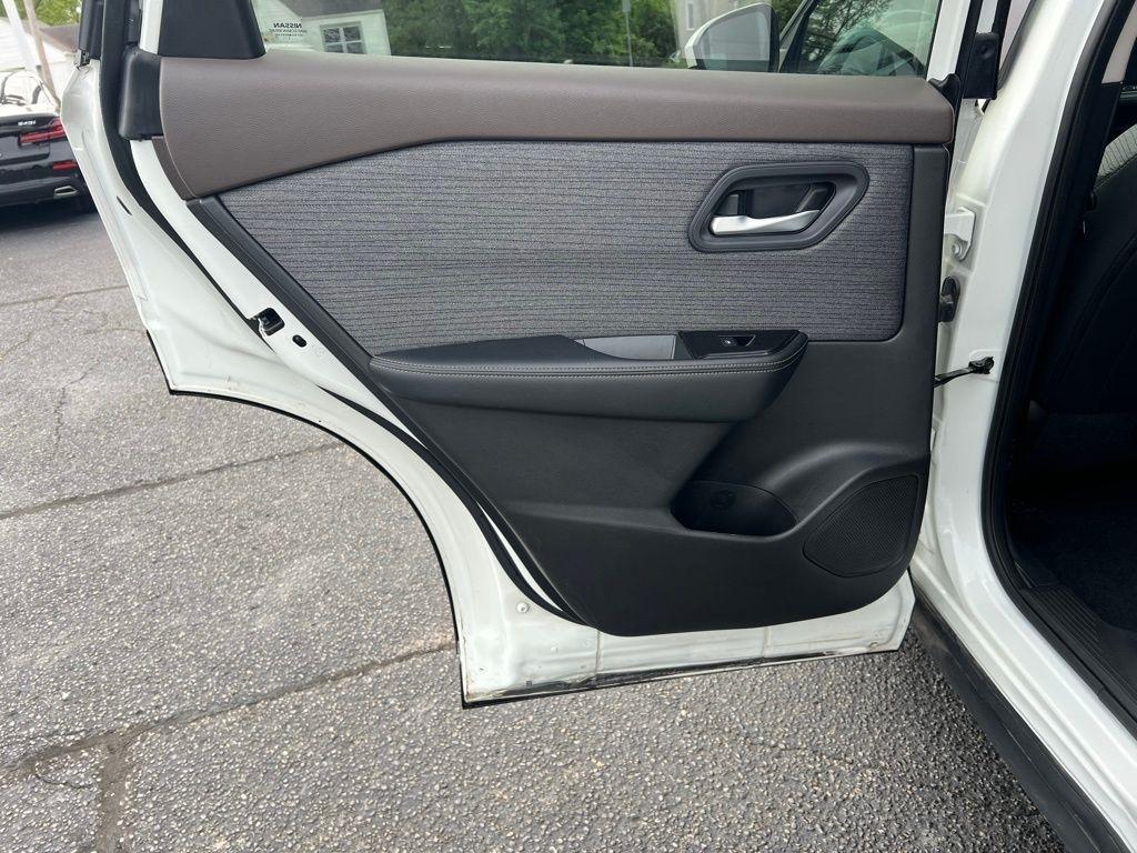 Nissan Rogue SV 2023