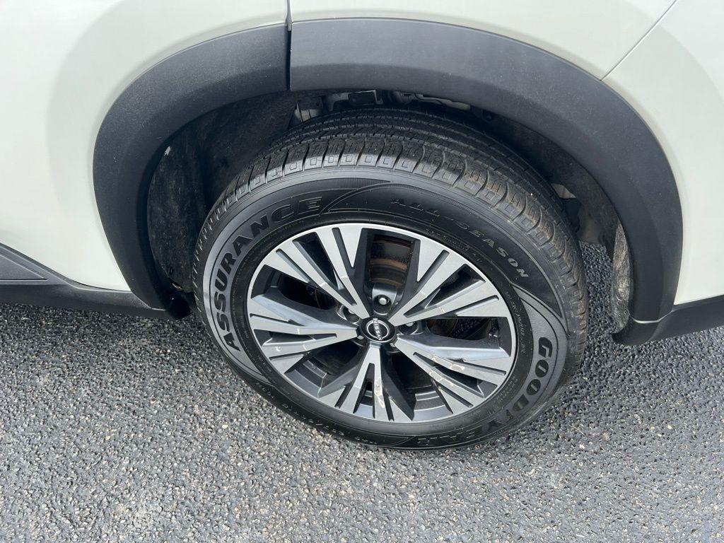 Nissan Rogue SV 2023