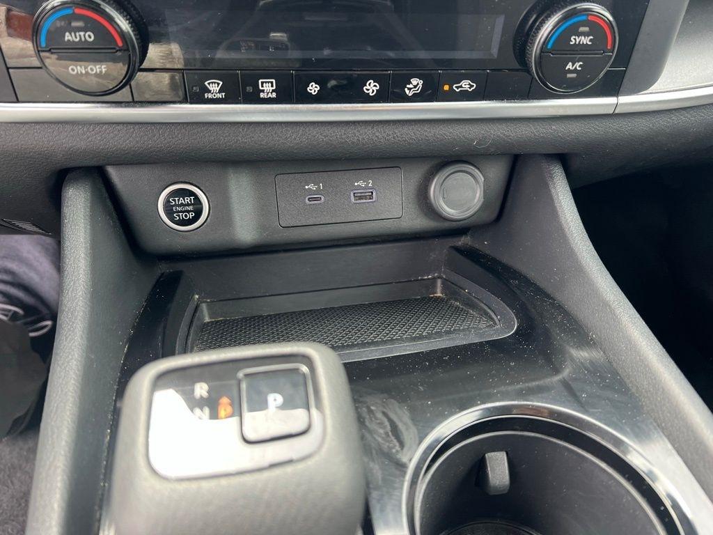 Nissan Rogue SV 2023