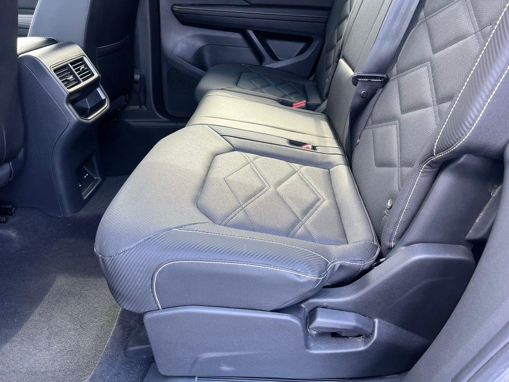 Volkswagen Atlas Cross Sport SE 4MOTION 2025