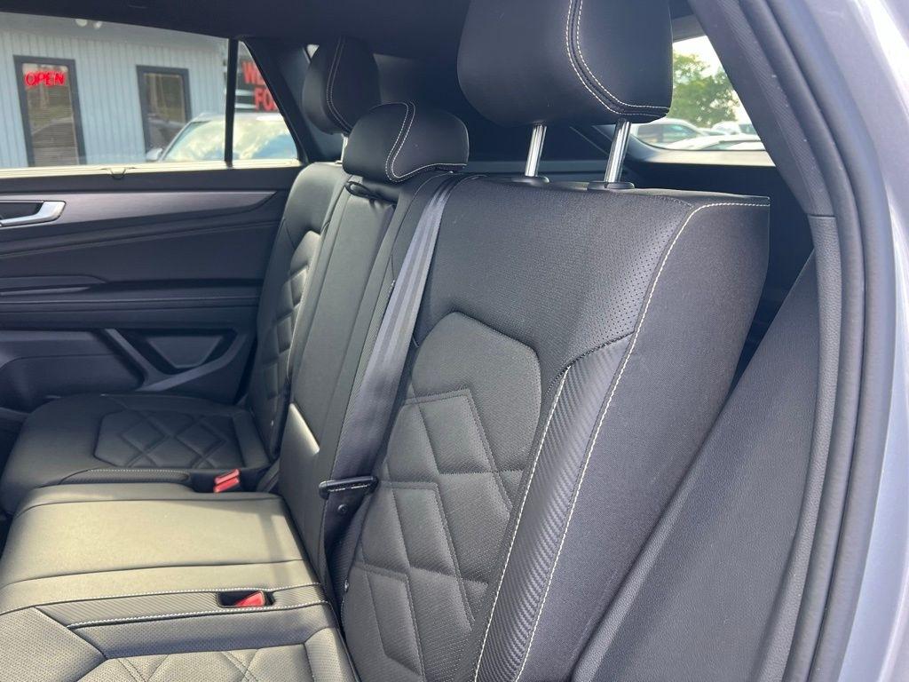 Volkswagen Atlas Cross Sport SE 4MOTION 2025