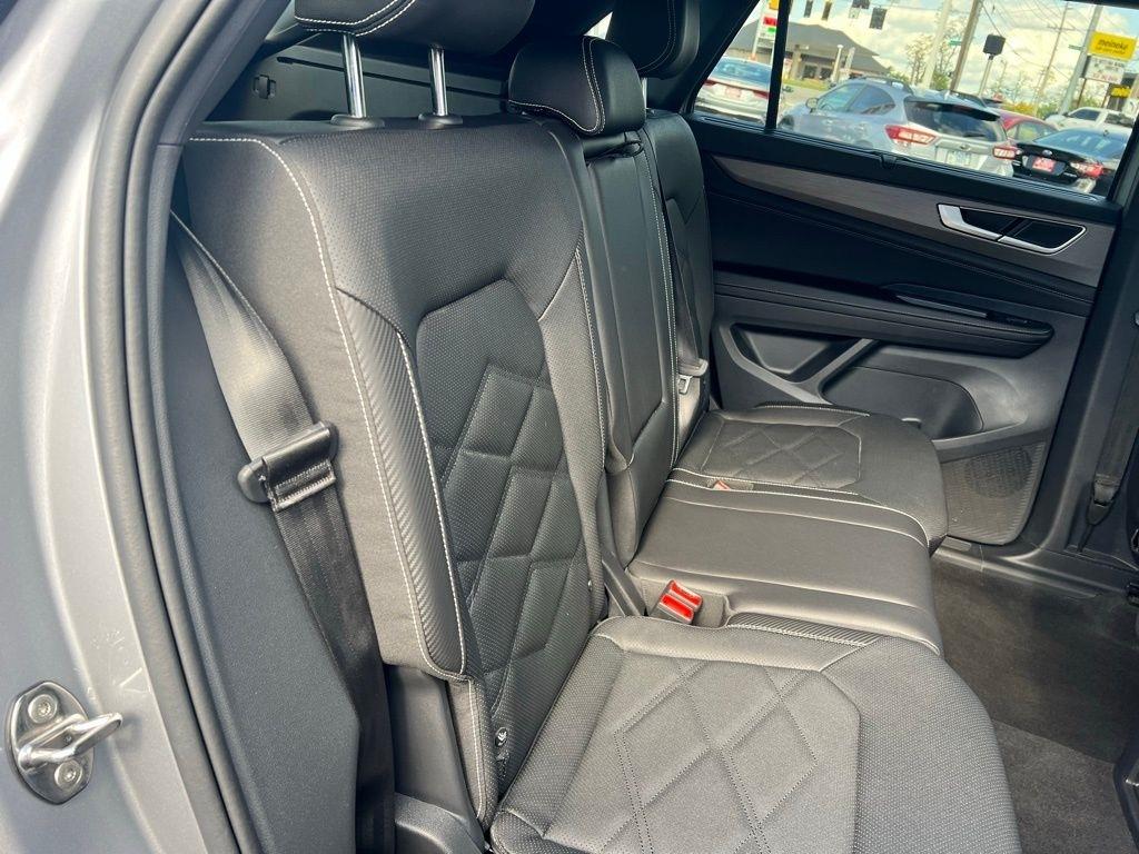 Volkswagen Atlas Cross Sport SE 4MOTION 2025