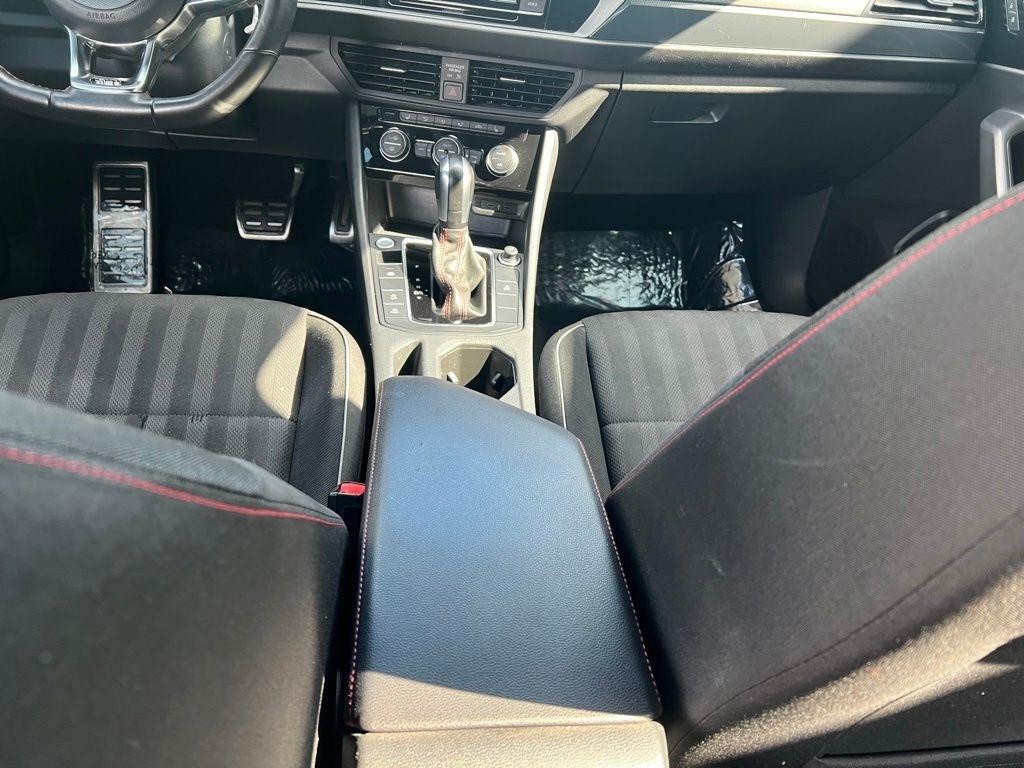 Volkswagen Jetta GLI S 7A 2020