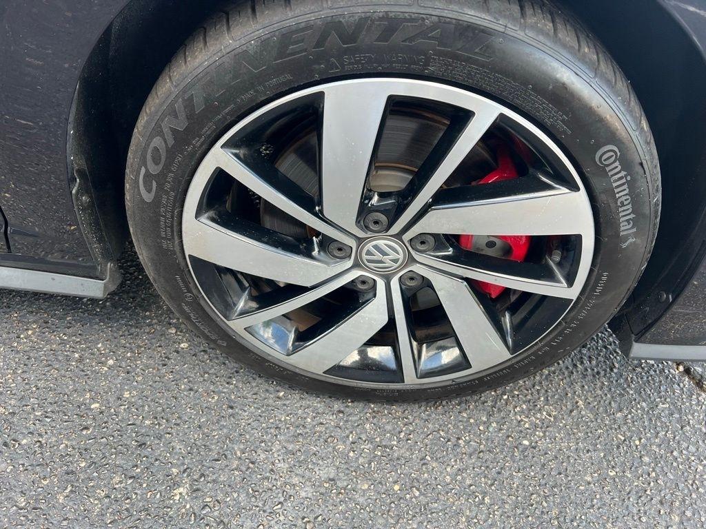 Volkswagen Jetta GLI S 7A 2020