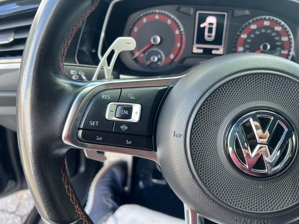 Volkswagen Jetta GLI S 7A 2020