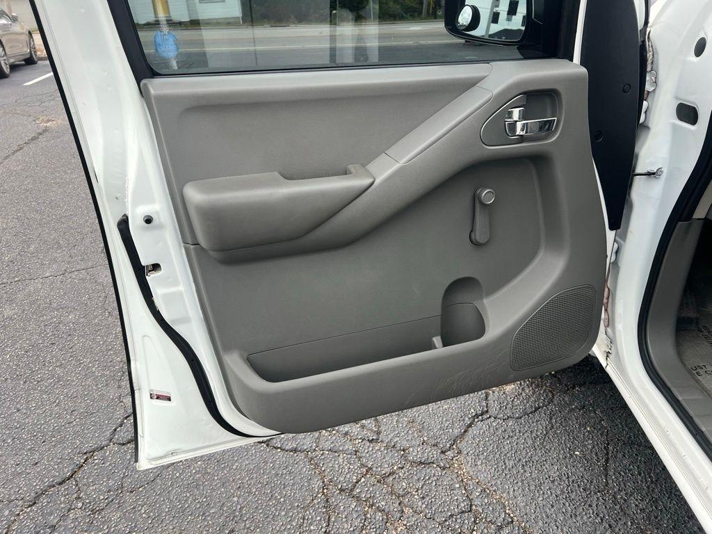Nissan Frontier S King Cab 2WD 2013