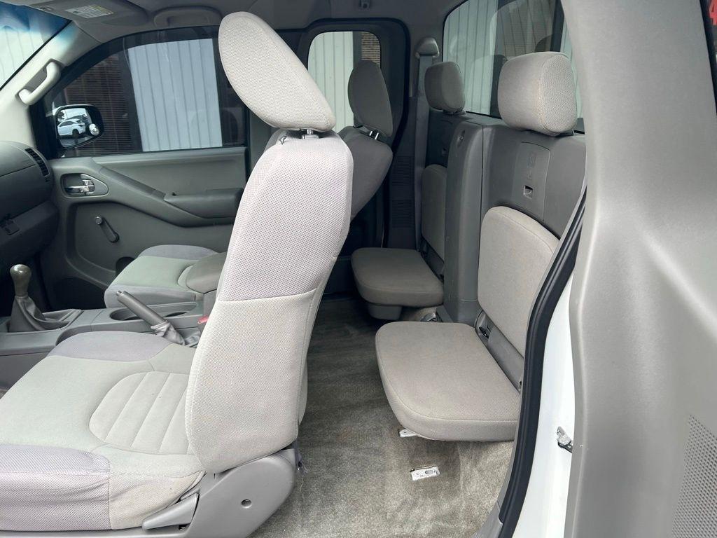 Nissan Frontier S King Cab 2WD 2013