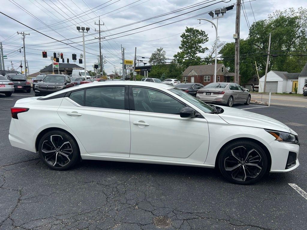 Nissan Altima 2.5 SR 2024
