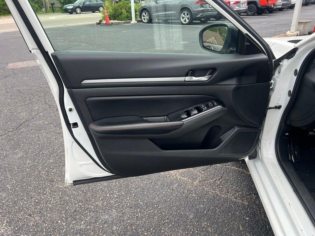 Nissan Altima 2.5 SR 2024