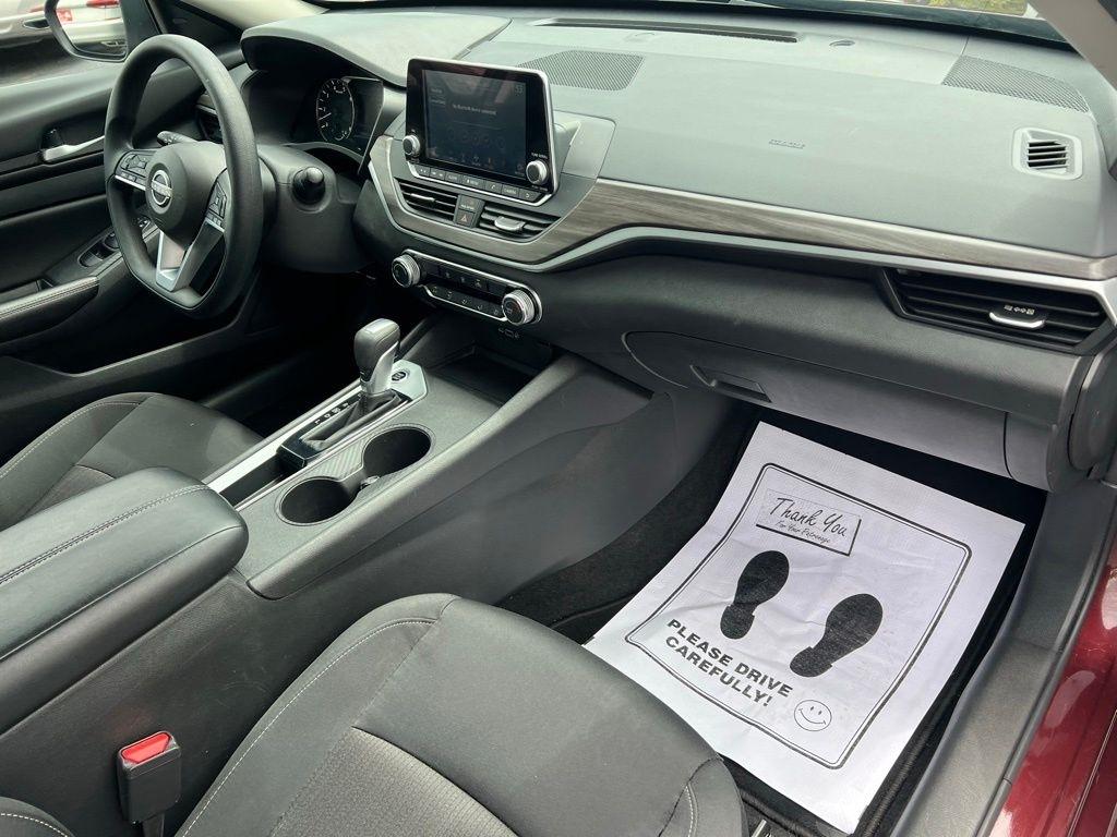 Nissan Altima 2.5 SV 2025