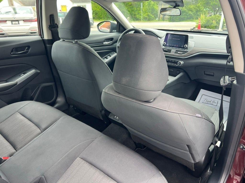 Nissan Altima 2.5 SV 2025