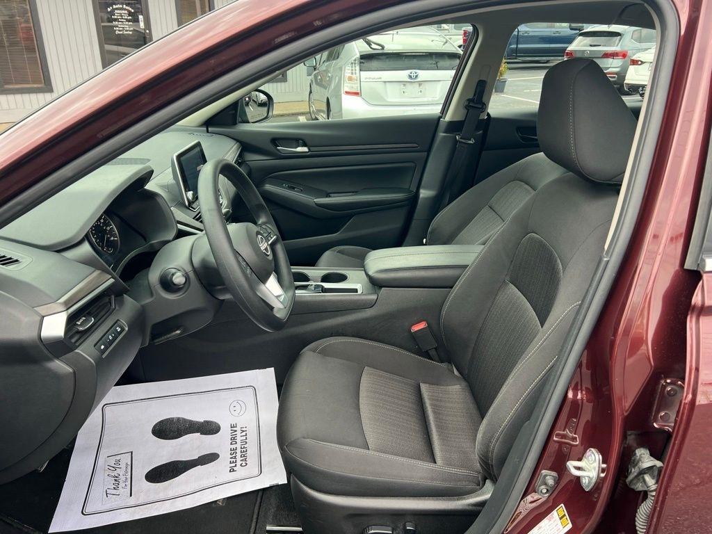 Nissan Altima 2.5 SV 2025