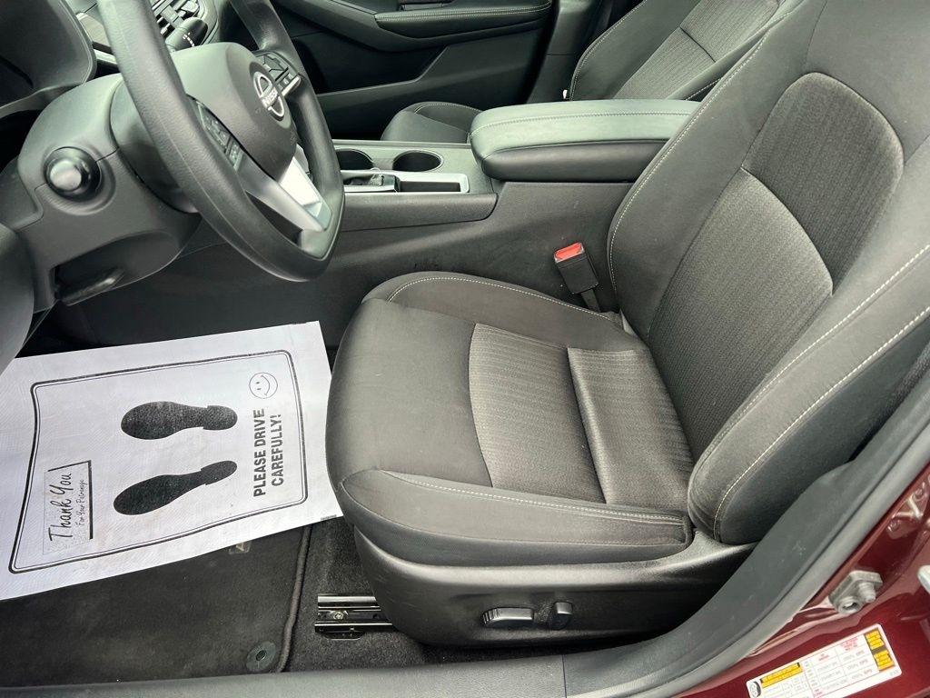 Nissan Altima 2.5 SV 2025