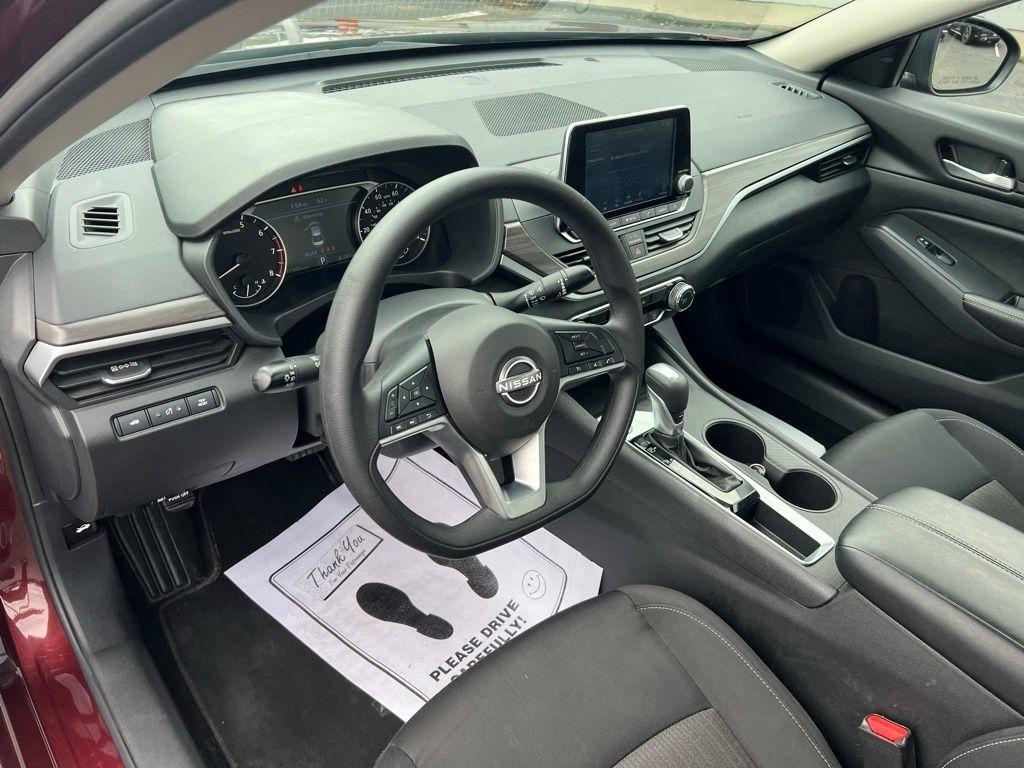 Nissan Altima 2.5 SV 2025