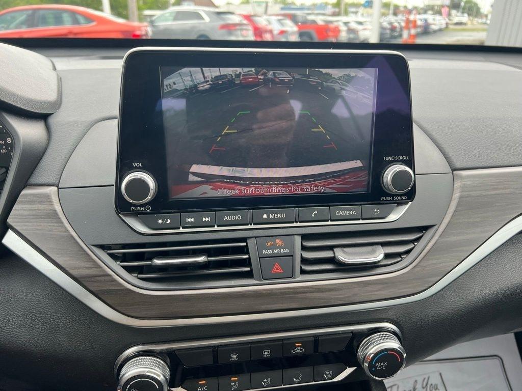 Nissan Altima 2.5 SV 2025