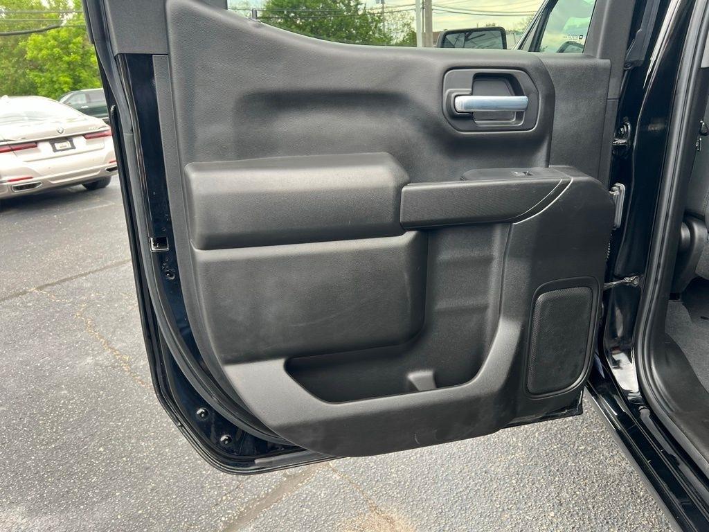 Chevrolet Silverado 1500 Custom Trail Boss Crew Cab Long Box 4WD 2021