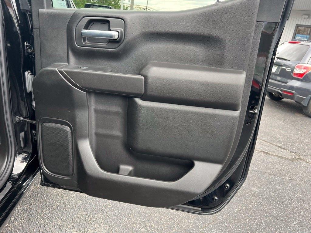 Chevrolet Silverado 1500 Custom Trail Boss Crew Cab Long Box 4WD 2021
