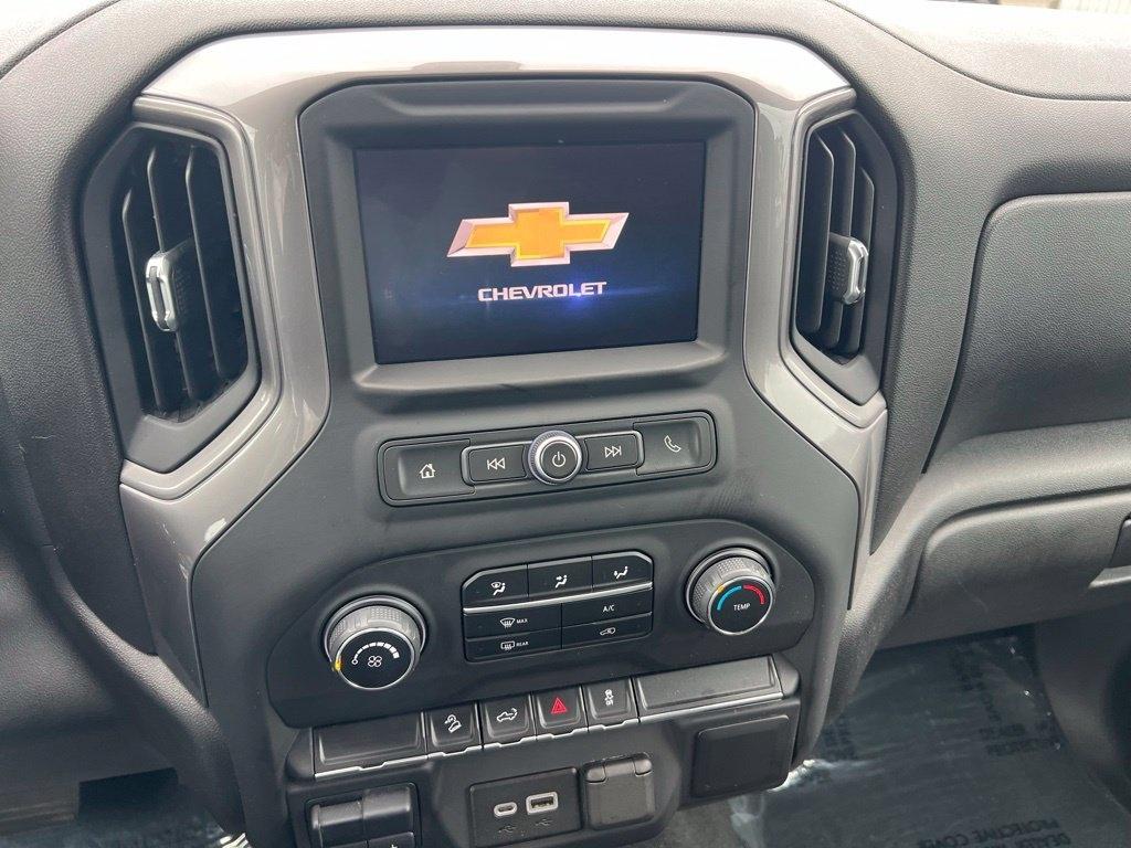 Chevrolet Silverado 1500 Custom Trail Boss Crew Cab Long Box 4WD 2021