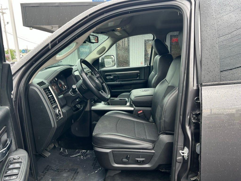 RAM 1500 Sport Crew Cab SWB 4WD 2015