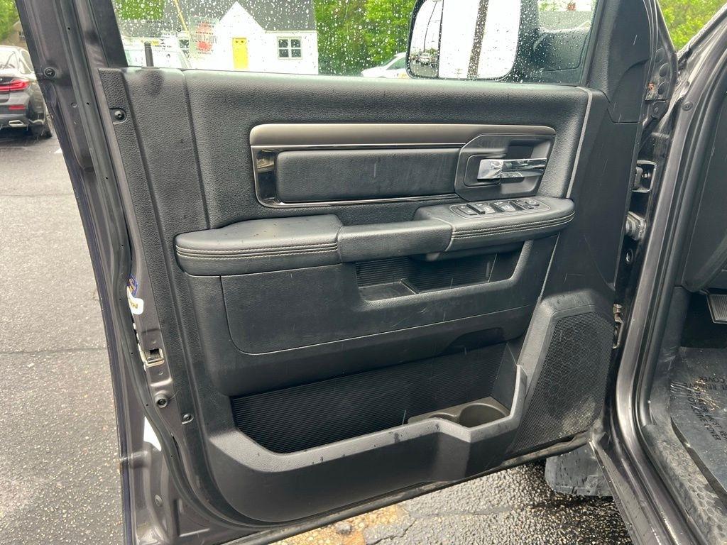 RAM 1500 Sport Crew Cab SWB 4WD 2015