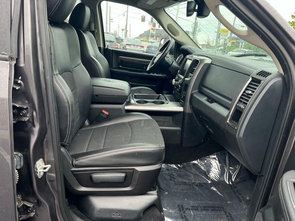 RAM 1500 Sport Crew Cab SWB 4WD 2015