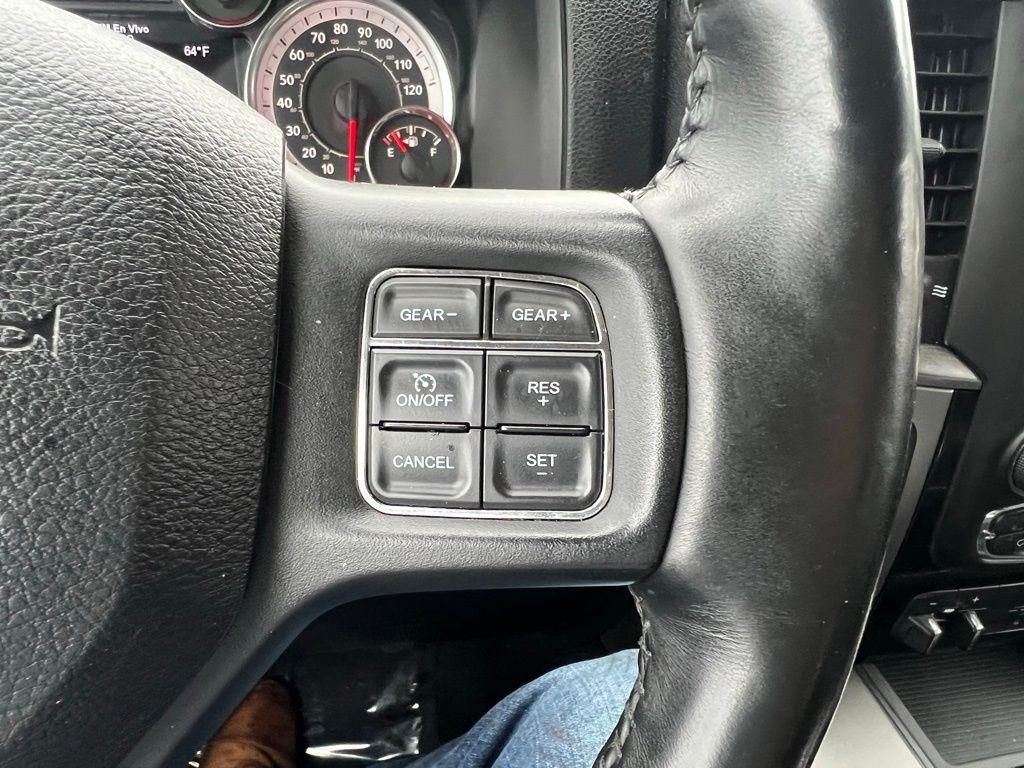RAM 1500 Sport Crew Cab SWB 4WD 2015