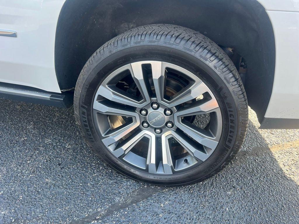 GMC Yukon Denali 4WD 2018