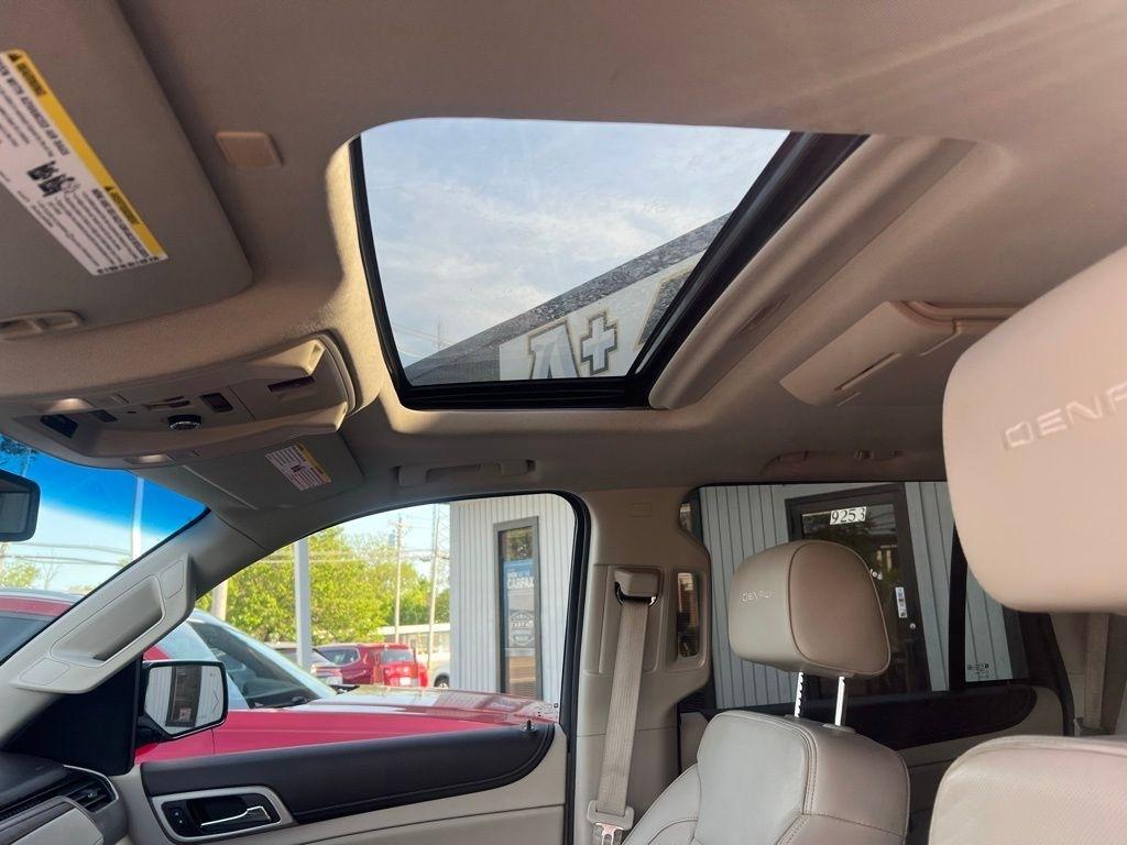GMC Yukon Denali 4WD 2018