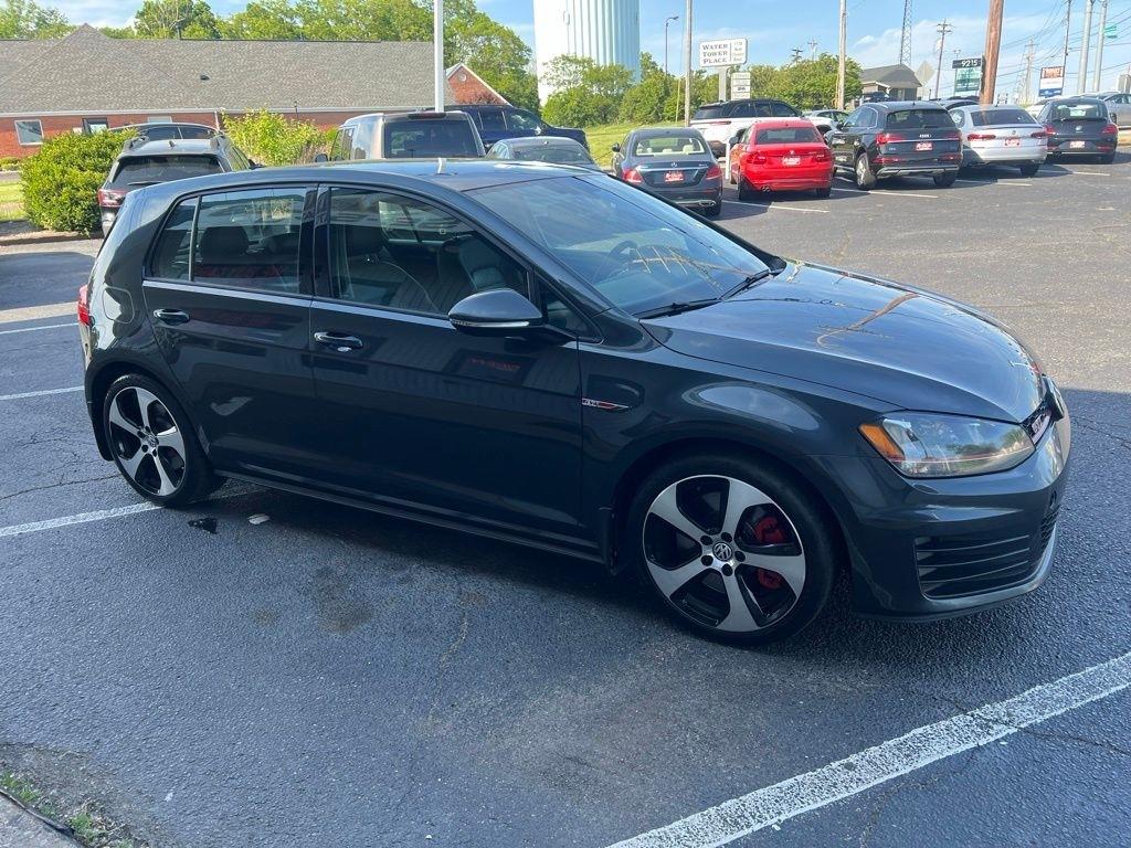 Volkswagen Golf GTI SE 6M 4-Door 2017