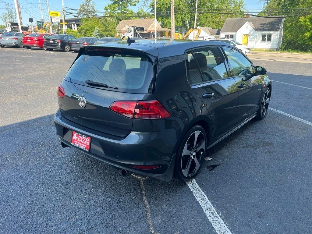 Volkswagen Golf GTI SE 6M 4-Door 2017