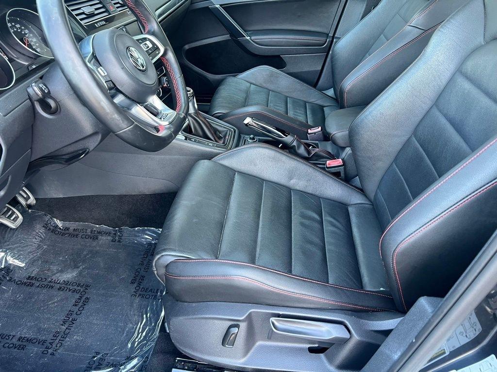 Volkswagen Golf GTI SE 6M 4-Door 2017