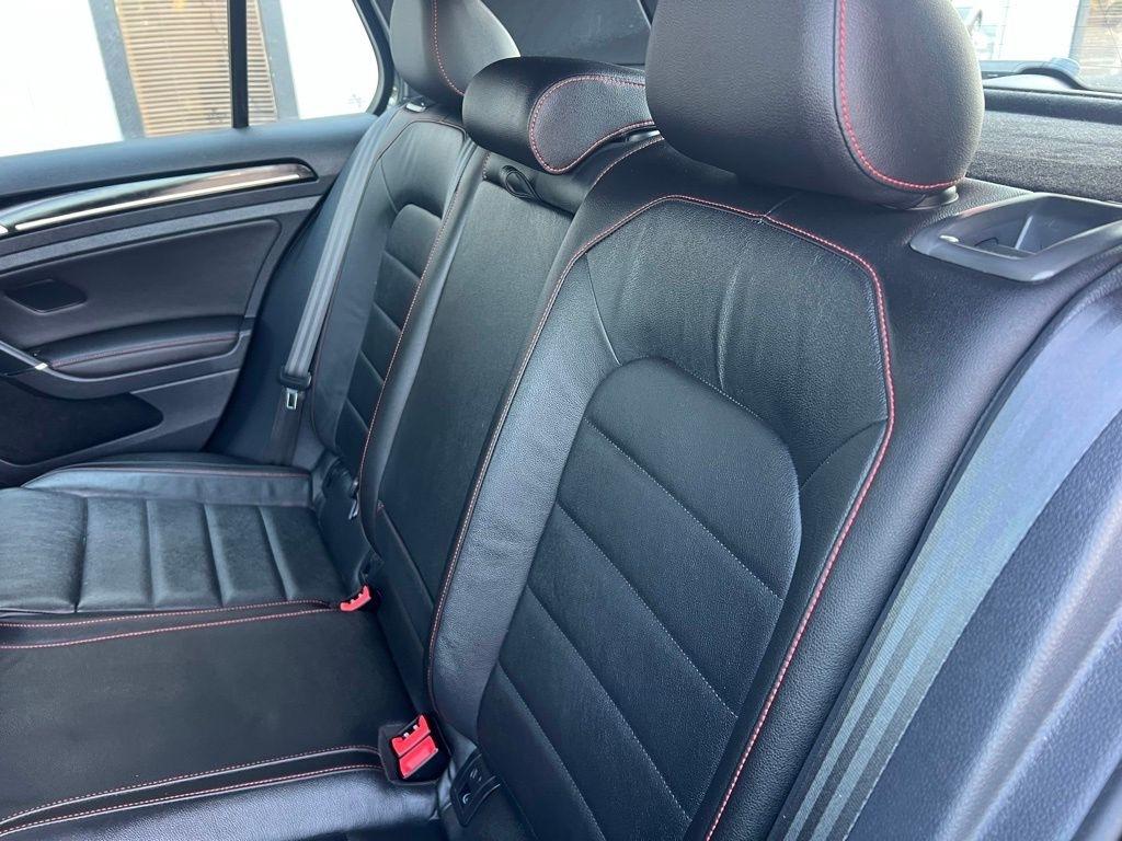 Volkswagen Golf GTI SE 6M 4-Door 2017
