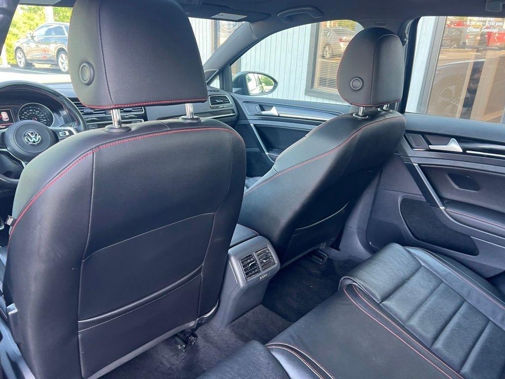 Volkswagen Golf GTI SE 6M 4-Door 2017