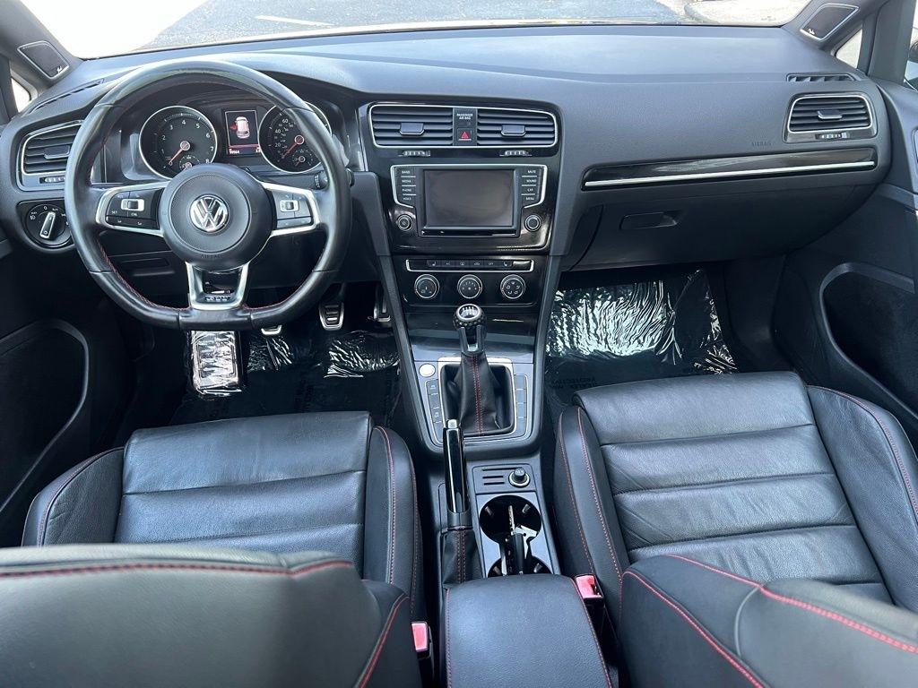 Volkswagen Golf GTI SE 6M 4-Door 2017