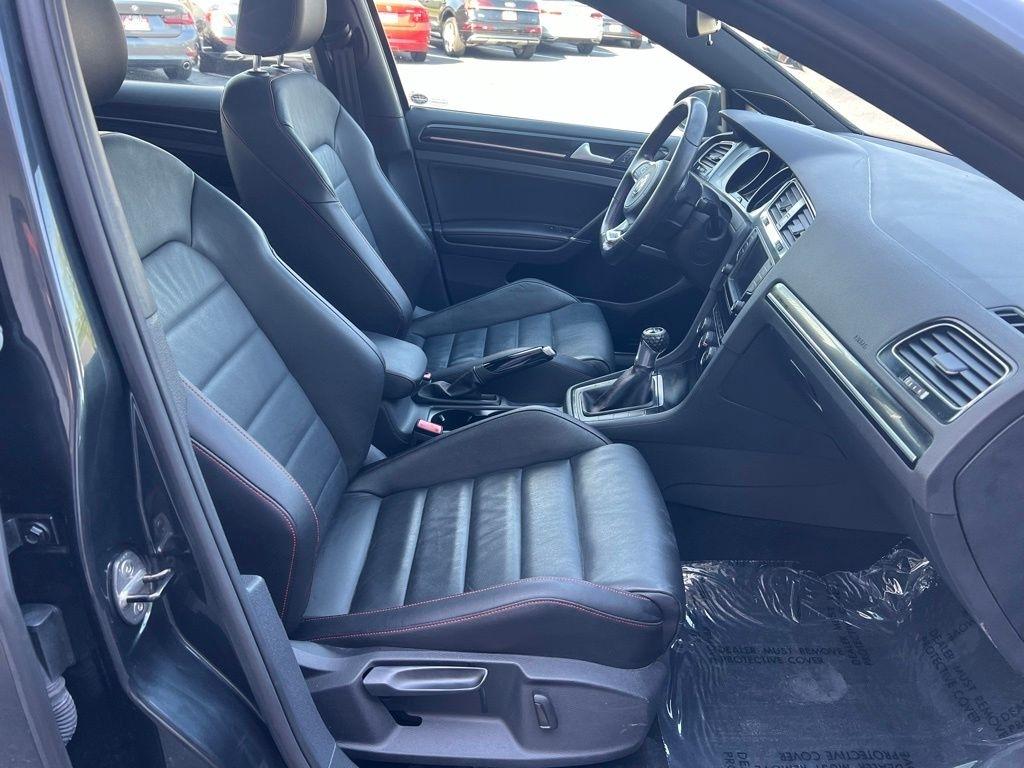 Volkswagen Golf GTI SE 6M 4-Door 2017